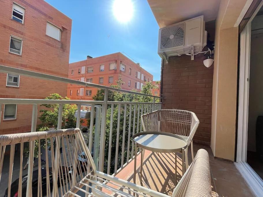 Superflat Near Beach 15' Center Sant Adria de Besos Exterior foto